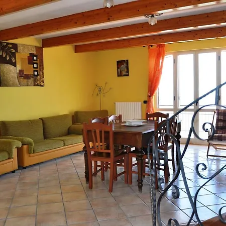 Holiday home Casa Vacanze Uliveto