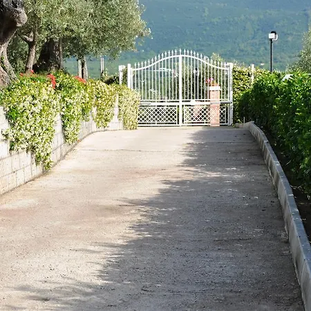 Casa Vacanze Uliveto Tufino